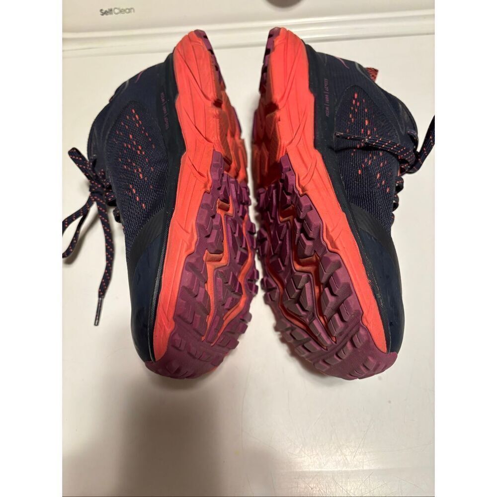 Hoka’s  - Picture 3 of 5
